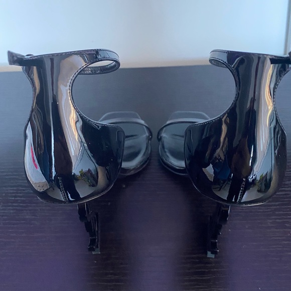 Worn once for 5 hours owned for 2 months - Picture 3 of 8